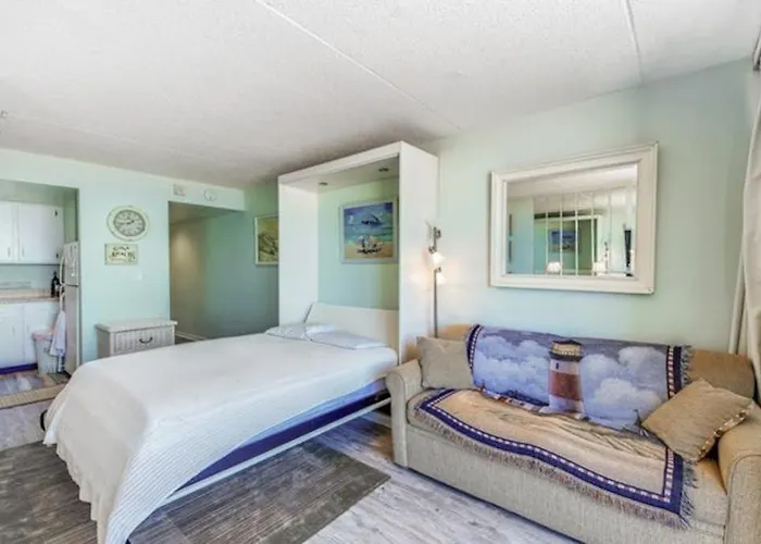 Golden Sands 605